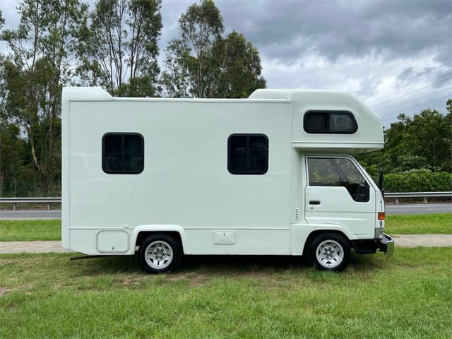 1999 Toyota Dyna JDM car for sale — photo 5 of 21