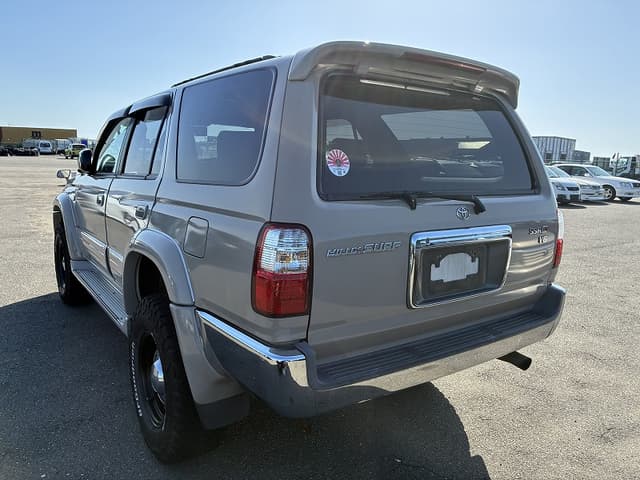 2000 Toyota Hilux Surf JDM car for sale — photo 2 of 8