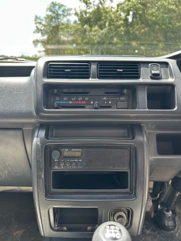 2000 Daihatsu Hijet JDM car for sale — photo 19 of 25