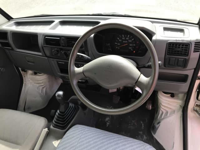 2001 Mitsubishi Minicab JDM car for sale — photo 14 of 24