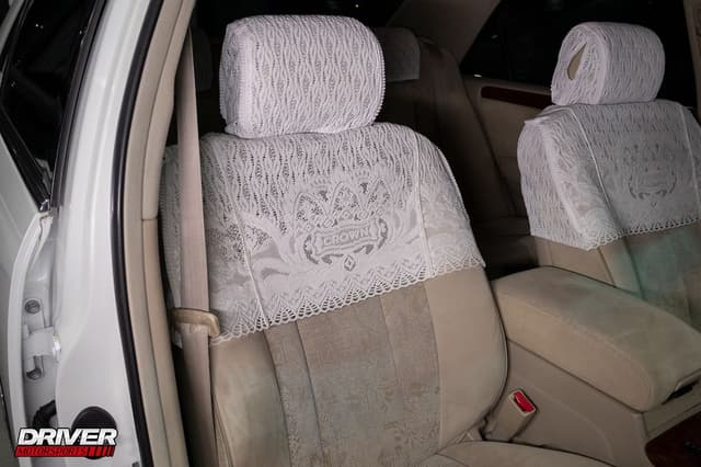 1999 Toyota Crown JDM car for sale — photo 15 of 25