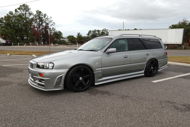 2000 Nissan Stagea JDM car for sale — photo 9 of 17