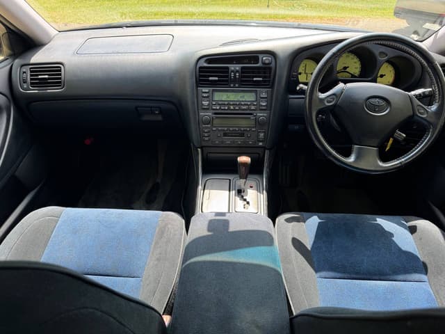 1998 Toyota Aristo JDM car for sale — photo 5 of 17