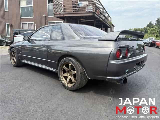 1991 Nissan Skyline JDM car for sale — photo 2 of 17