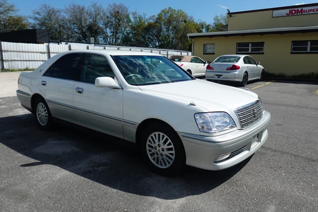 1999 Toyota Crown JDM car for sale — photo 12 of 20