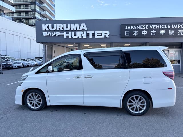 2010 Toyota Vellfire JDM car for sale — photo 4 of 21