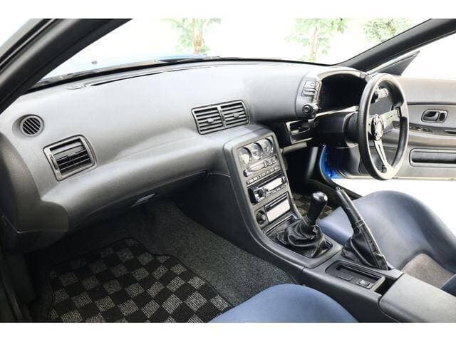 1989 Nissan Skyline JDM car for sale — photo 11 of 18
