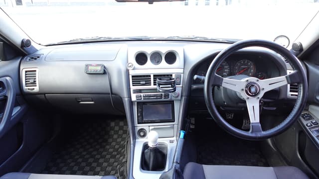 2000 Nissan Skyline JDM car for sale — photo 9 of 14