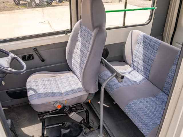 1997 Daihatsu Mira JDM car for sale — photo 12 of 18