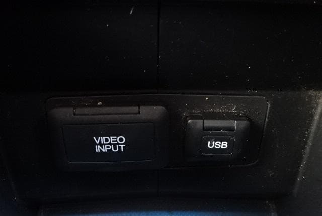 2011 Honda Odyssey JDM car for sale — photo 25 of 25