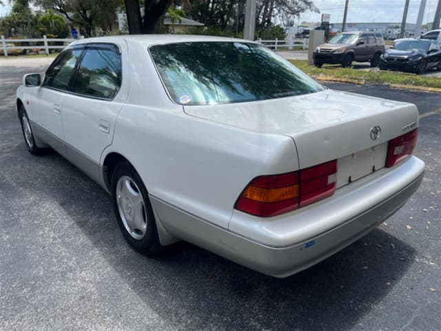 1998 Toyota Celsior JDM car for sale — photo 5 of 17