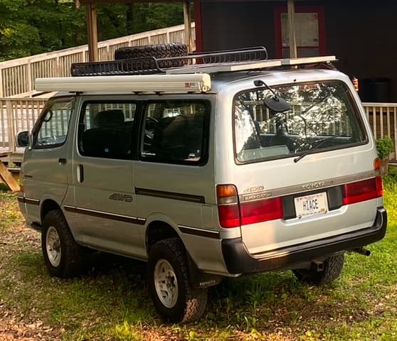 1991 Toyota HiAce JDM car for sale — photo 19 of 29