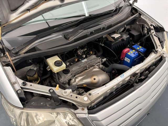 2001 Toyota Noah JDM car for sale — photo 6 of 25