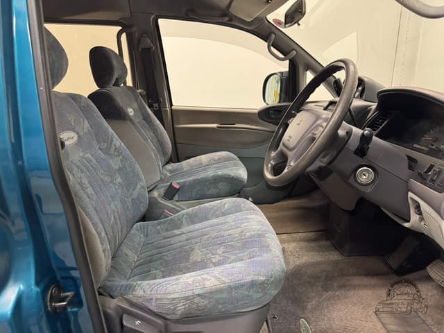 1997 Mitsubishi Delica JDM car for sale — photo 21 of 25