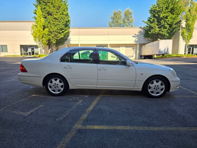 2001 Toyota Celsior JDM car for sale — photo 2 of 13