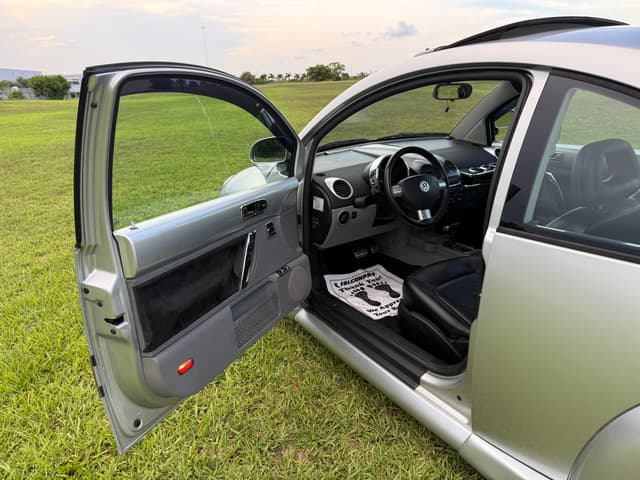 1999 Volkswagen Beetle JDM car for sale — photo 13 of 25