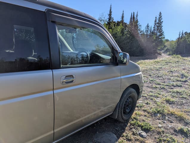 2001 Honda Stepwagon JDM car for sale — photo 4 of 14