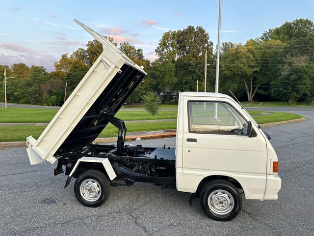 1991 Daihatsu Hijet JDM car for sale — photo 8 of 17