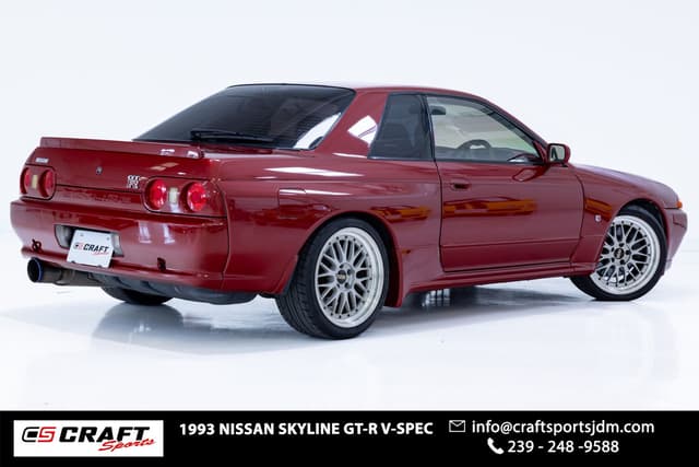 1993 Nissan Skyline JDM car for sale — photo 2 of 8
