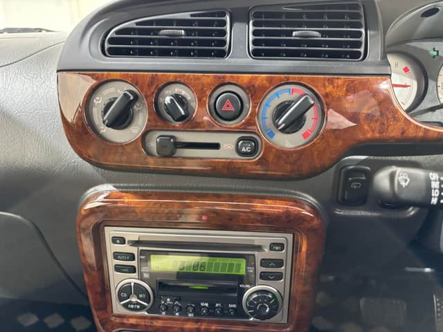 2001 Daihatsu Mira JDM car for sale — photo 13 of 25