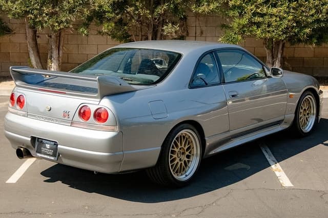 1997 Nissan Skyline JDM car for sale — photo 11 of 25