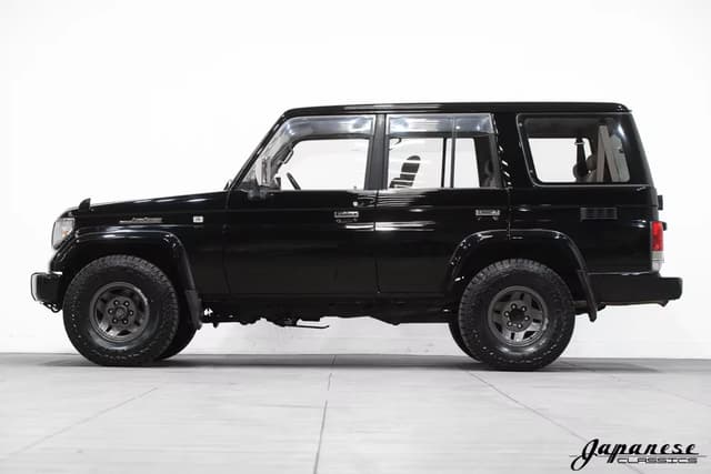 1996 Toyota Land Cruiser JDM car for sale — photo 4 of 25