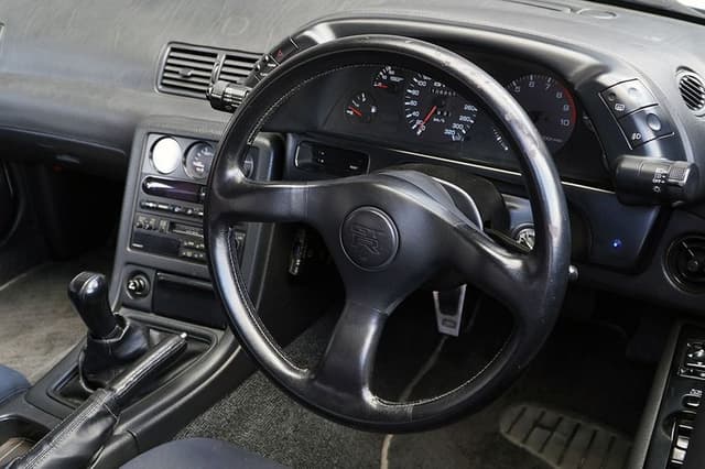 1993 Nissan Skyline JDM car for sale — photo 21 of 25