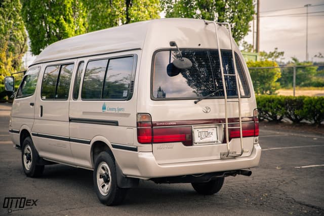 1999 Toyota HiAce JDM car for sale — photo 13 of 25