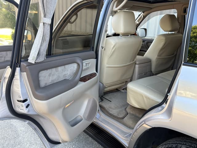 2000 Toyota Land Cruiser JDM car for sale — photo 10 of 18