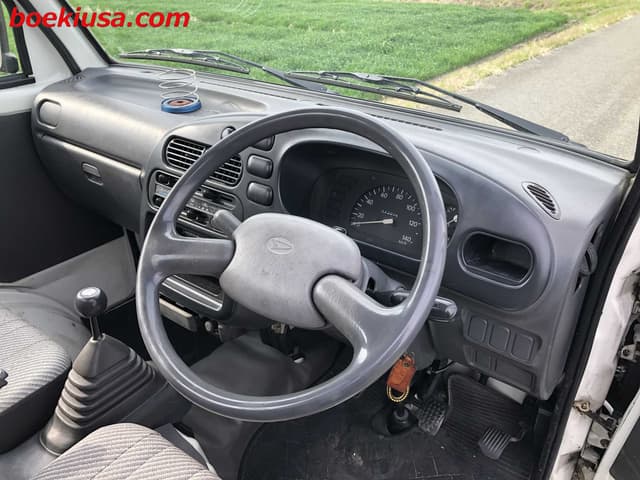 1996 Daihatsu Hijet JDM car for sale — photo 13 of 23