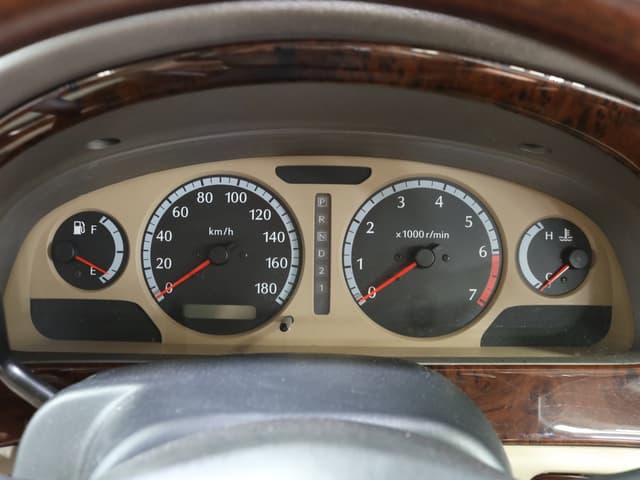 1999 Nissan Presage JDM car for sale — photo 11 of 25