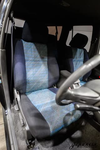 1995 Toyota Hilux JDM car for sale — photo 15 of 25