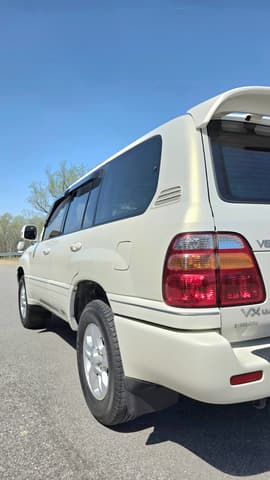 1998 Toyota Land Cruiser JDM car for sale — photo 3 of 20