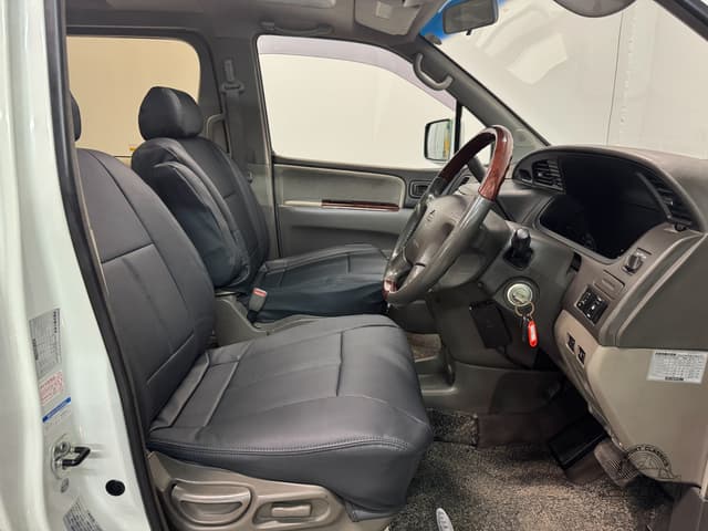 2001 Nissan Elgrand JDM car for sale — photo 24 of 25