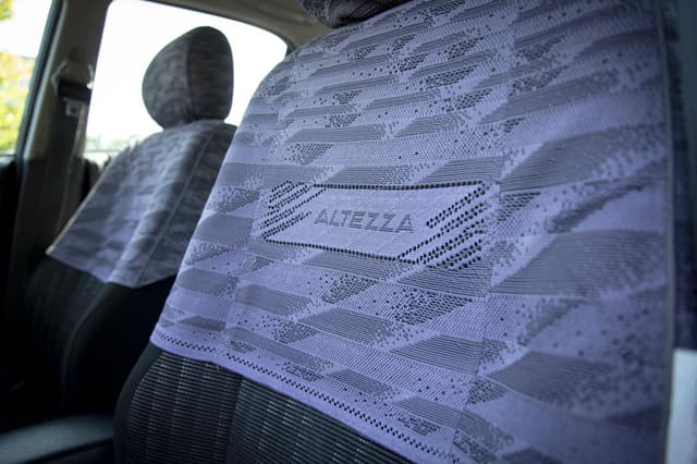 1999 Toyota Altezza JDM car for sale — photo 16 of 23