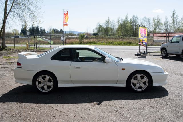1999 Honda Prelude JDM car for sale — photo 8 of 17