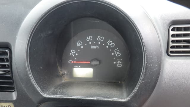 2005 Daihatsu Hijet JDM car for sale — photo 7 of 16