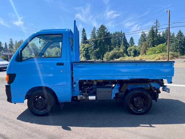 1998 Daihatsu Hijet JDM car for sale — photo 11 of 25