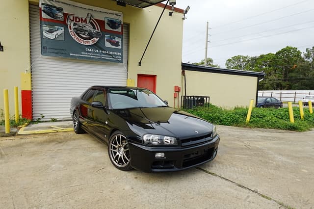 1998 Nissan Skyline JDM car for sale — photo 2 of 17