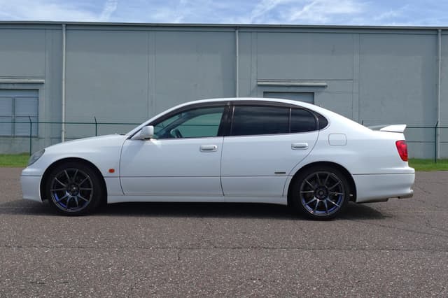 2001 Toyota Aristo JDM car for sale — photo 10 of 19