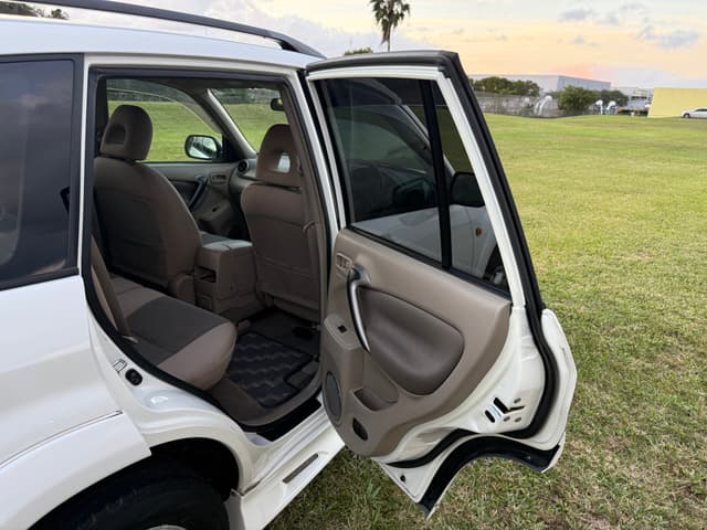 2000 Toyota RAV4 JDM car for sale — photo 24 of 25