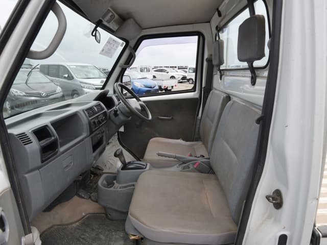 2002 Mitsubishi Minicab JDM car for sale — photo 25 of 25