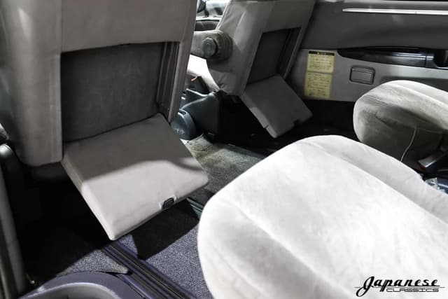 1996 Mitsubishi Delica JDM car for sale — photo 18 of 25