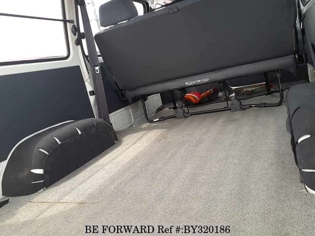2003 Toyota HiAce JDM car for sale — photo 8 of 8