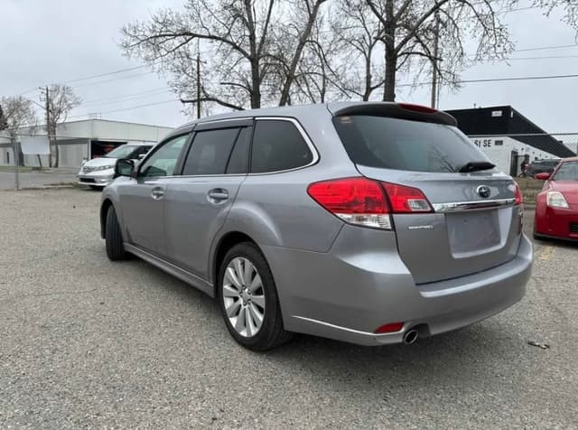 2010 Subaru Legacy JDM car for sale — photo 4 of 11