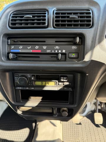 2001 Suzuki Carry JDM car for sale — photo 13 of 18