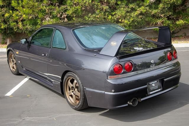 1995 Nissan Skyline JDM car for sale — photo 7 of 25