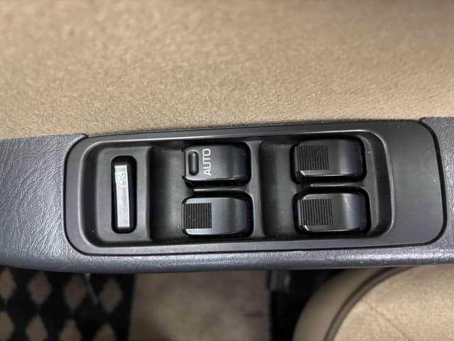 2001 Daihatsu Mira JDM car for sale — photo 17 of 25