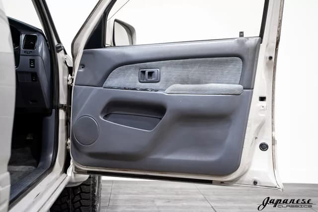 1997 Toyota Hilux Surf JDM car for sale — photo 18 of 25