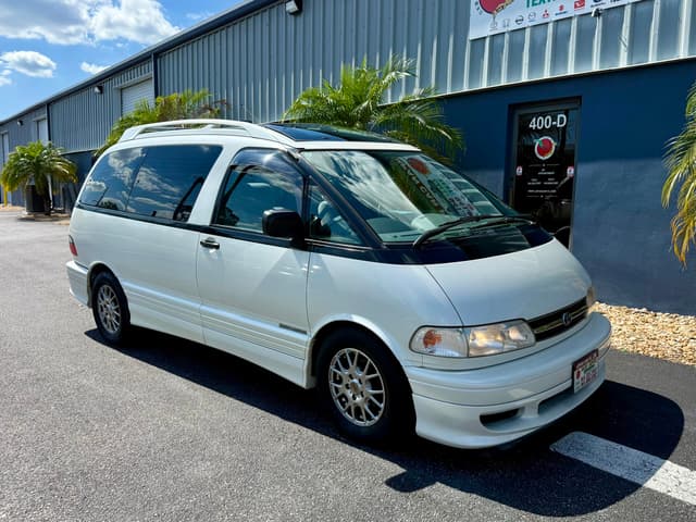 1998 Toyota Estima JDM car for sale — photo 11 of 23